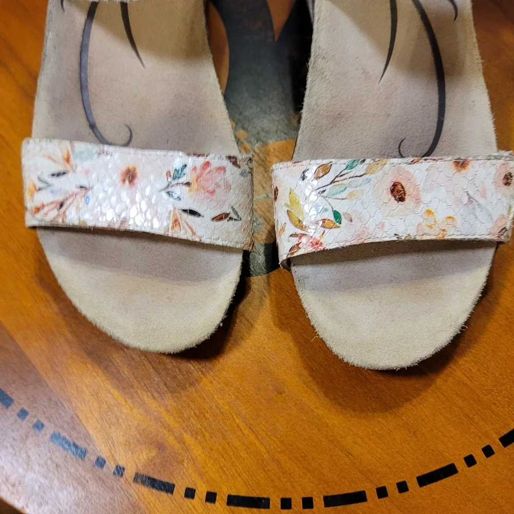 Abeo BIOsystem Una Floral Snakeskin Leather Wedge Sandals Neutral Support Size 8